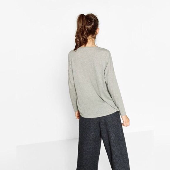 ✨ROMANTIC REVOLUTION TEXT T-SHIRT✨ - Picture 2 of 4